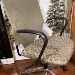 Office Chair in Excellent Condition