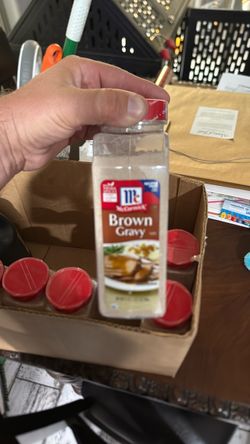 Brown gravy mix 8 - 1 lbs. 5 oz. containers