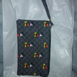 Mickey Mouse Zipper Wristlet 