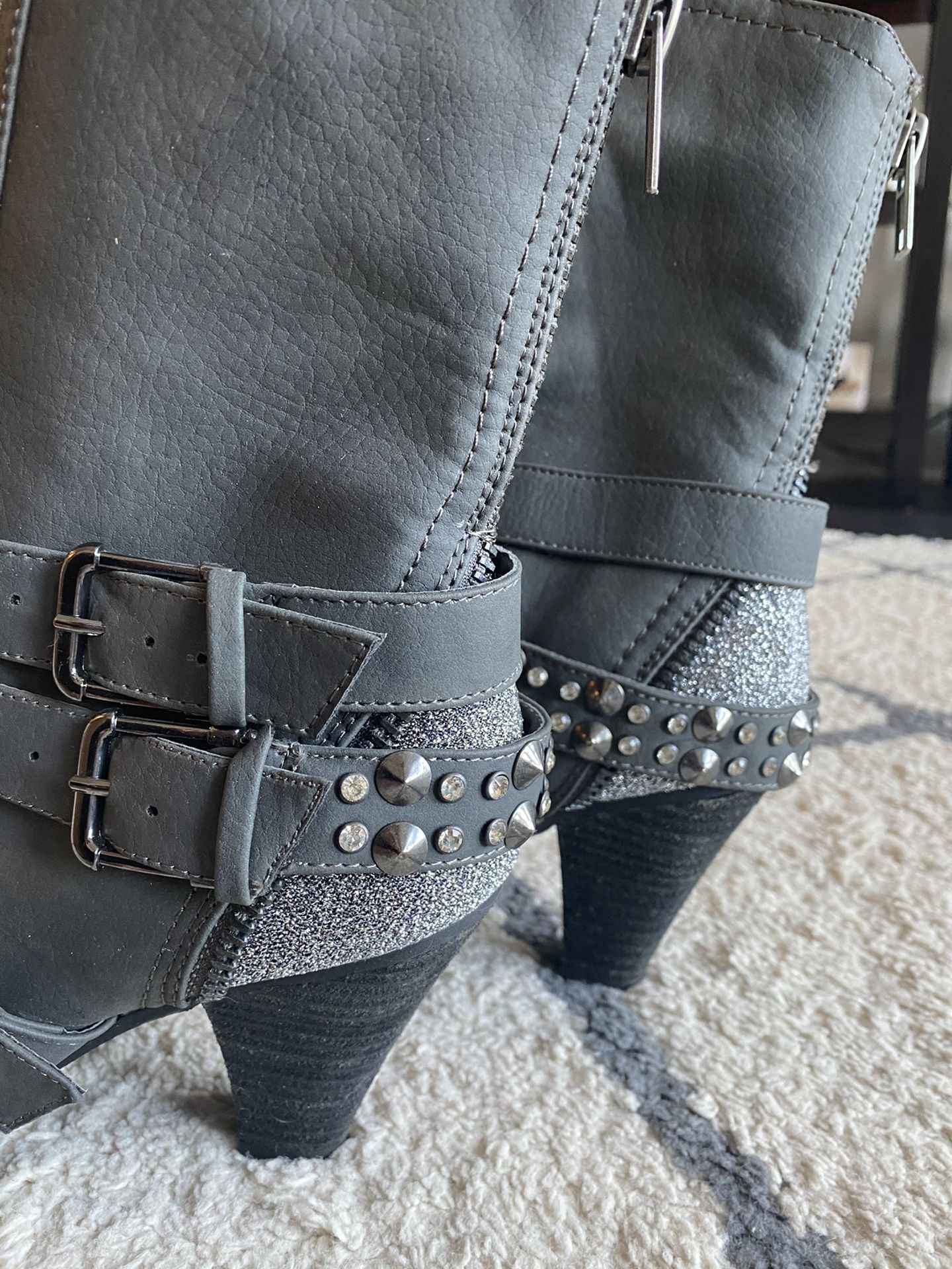 Grey Sparkle Cowboy Boots Size