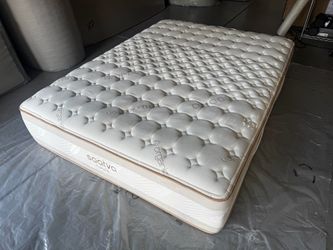 Saatva RX Queen Mattress
