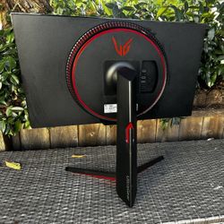 LG UltraGear 27” Gaming Monitor (27GP83B-B) — QHD 144Hz IPS — Excellent Condition