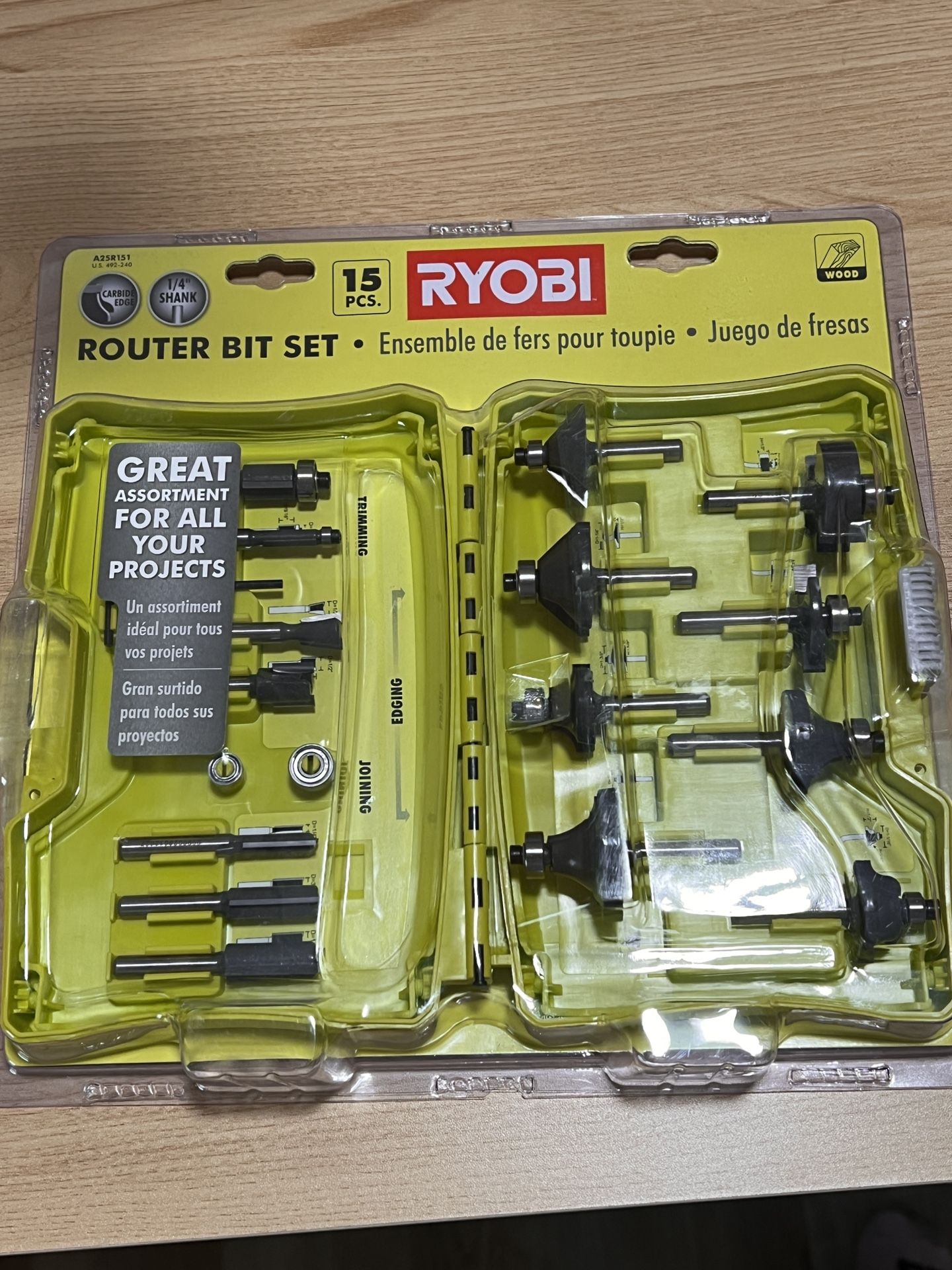 New/unopened $35 RYOBI 15pc Router bit set
