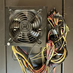 Cooler Master RS-700-PCAA-E3 110-240V 10-6A 60-50HZ 700W power supply