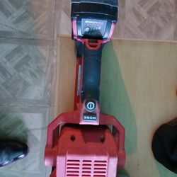 Milwaukee Flashlight Tool Set