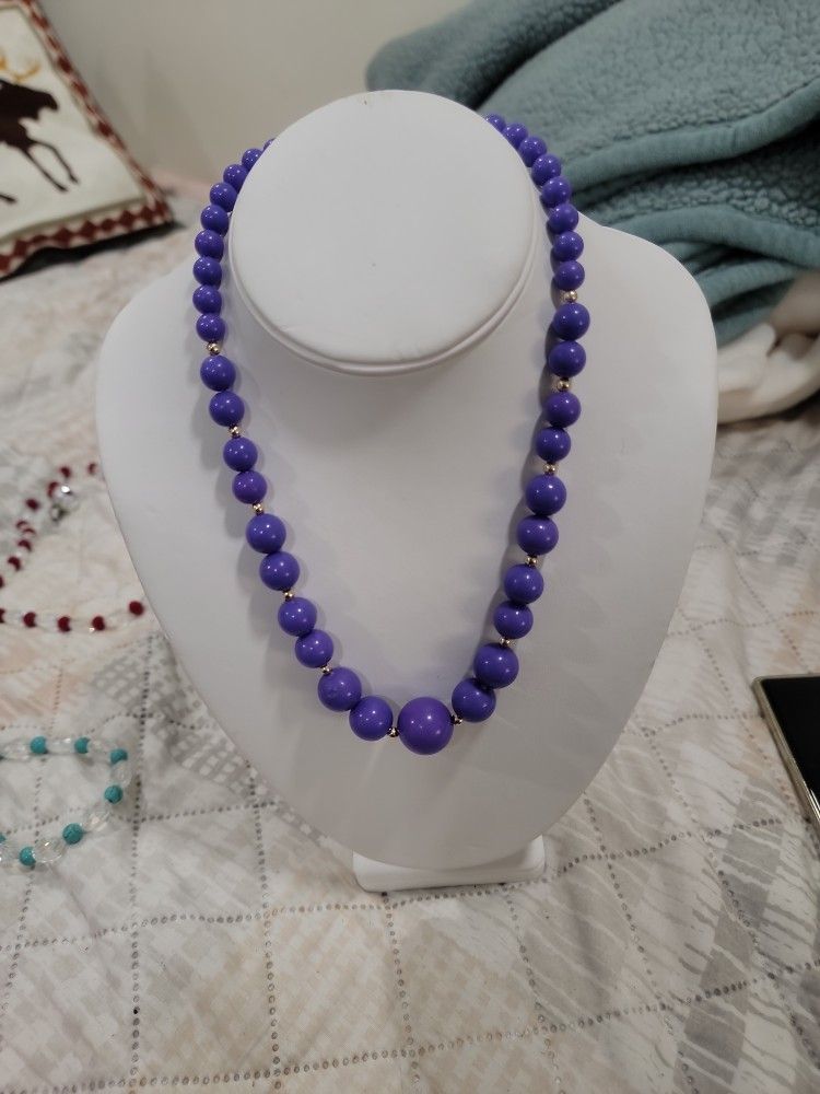 Necklece