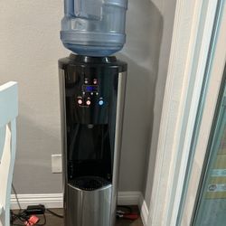 Water Dispenser, Hot n Cold