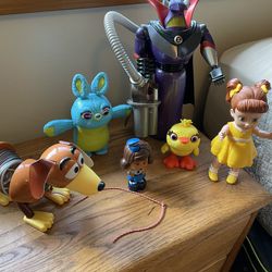 Disney Toy Story Toys, Zurg & The Police Lady Talk