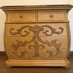 American Signature Dresser