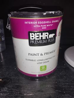 Interior egg shell pure white(BEHR)