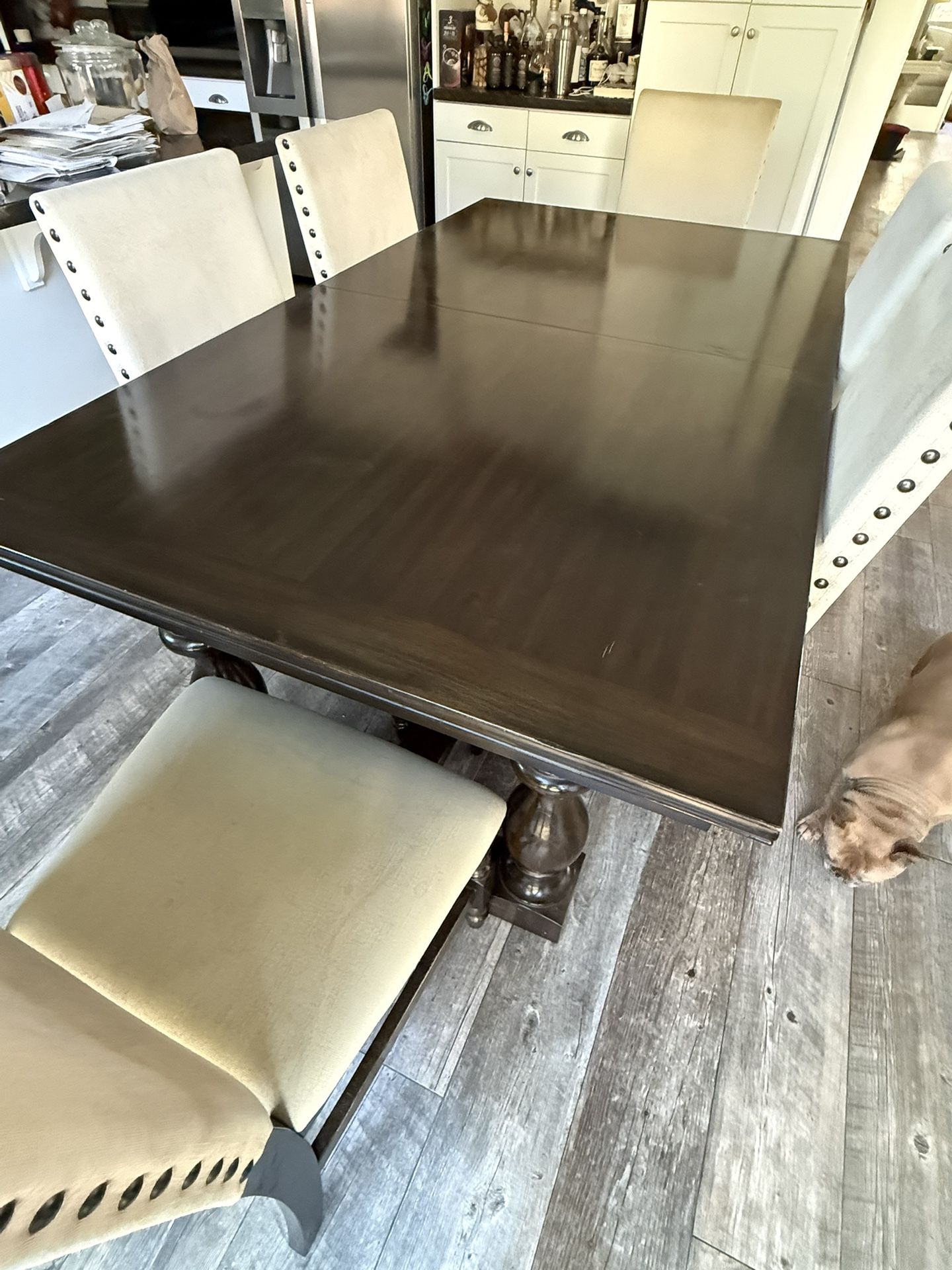 Beautiful Extendable Dining Table + Chairs w/ Leaf – Seats 8 – Great Condition $650 OBO