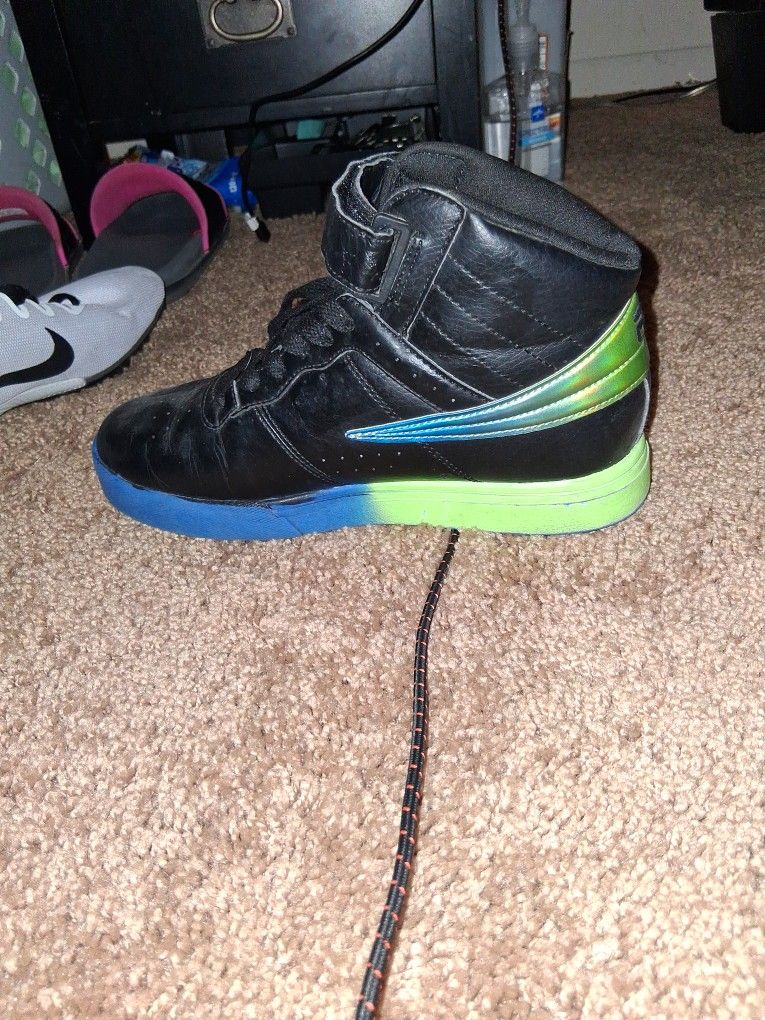 FILA SIZE 4