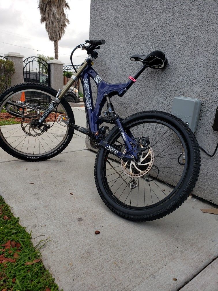 DOWNHILLS BIKE SPECIALIZED FULL SUSPENSION PRICE 400