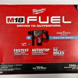 Milwaukee New 1 1/8” Rotary Hammer One Key 