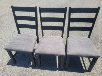 Set of 3 Black Ladder-Back Dining Chairs – Great Condition!