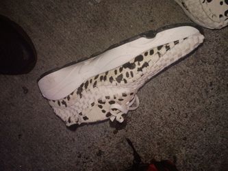 Nikes woman's