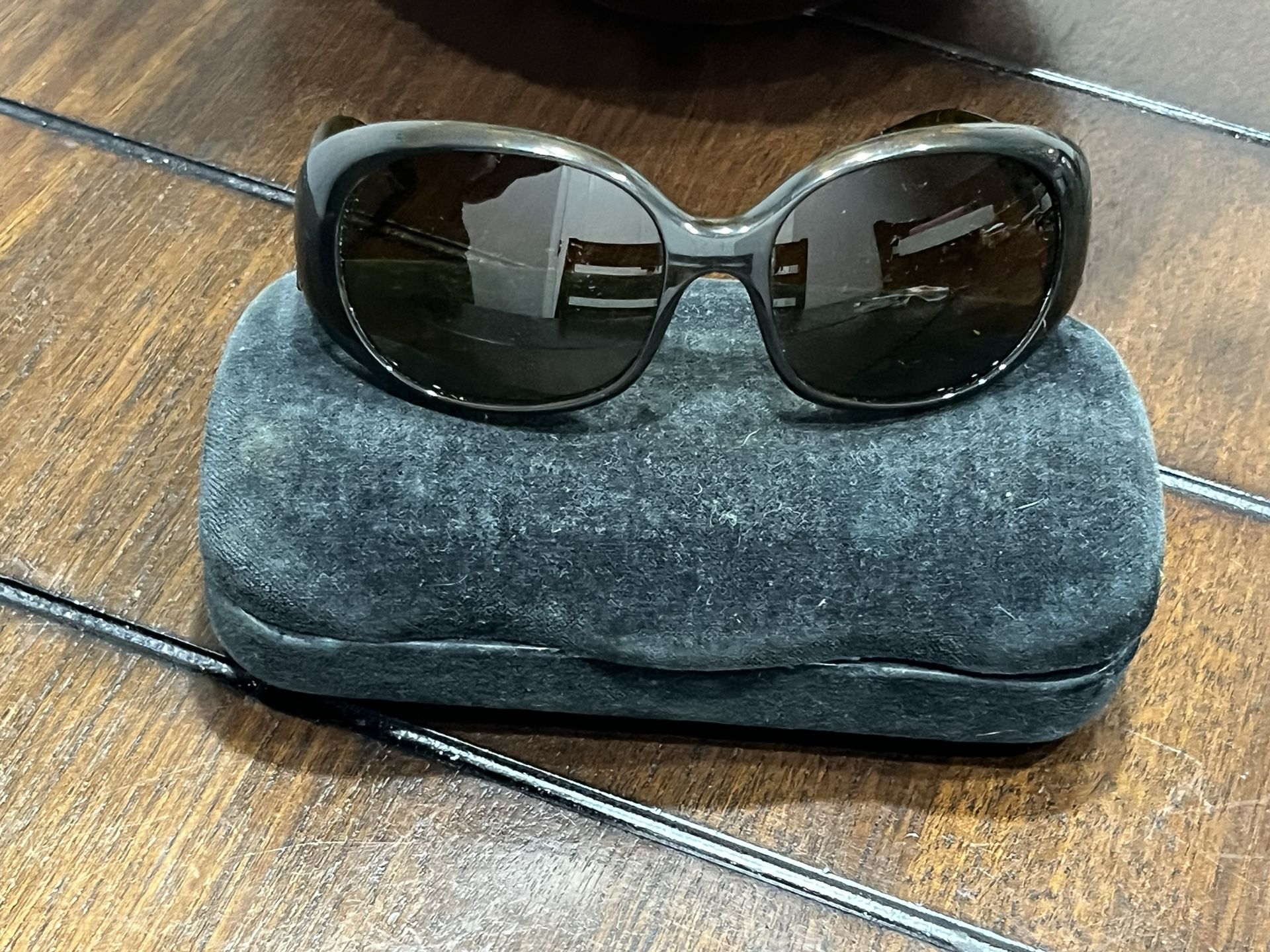 PRADA Milano Women's Sunglasses Black Oval Brown Tortoise Shell with Gucci Case