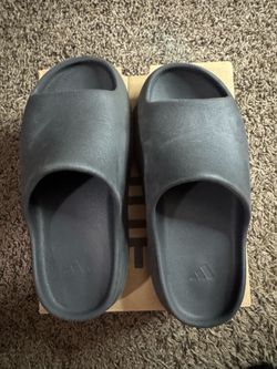 Yeezy slides kids