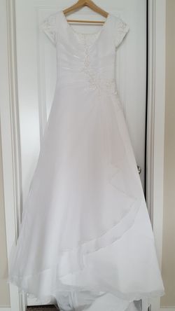 Bliss Custom White Wedding Dress Size Medium 6-8 BEST QUALITY