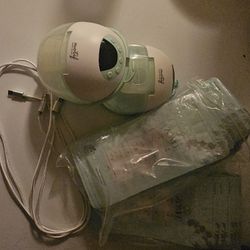 Breast Pump 