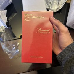 *BEST OFFER* Baccarat Rogue 540 70 mL