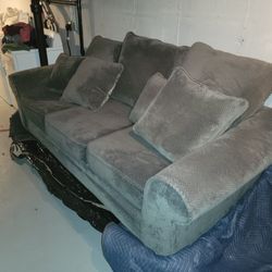 Large Couch With tempropedic Cushions