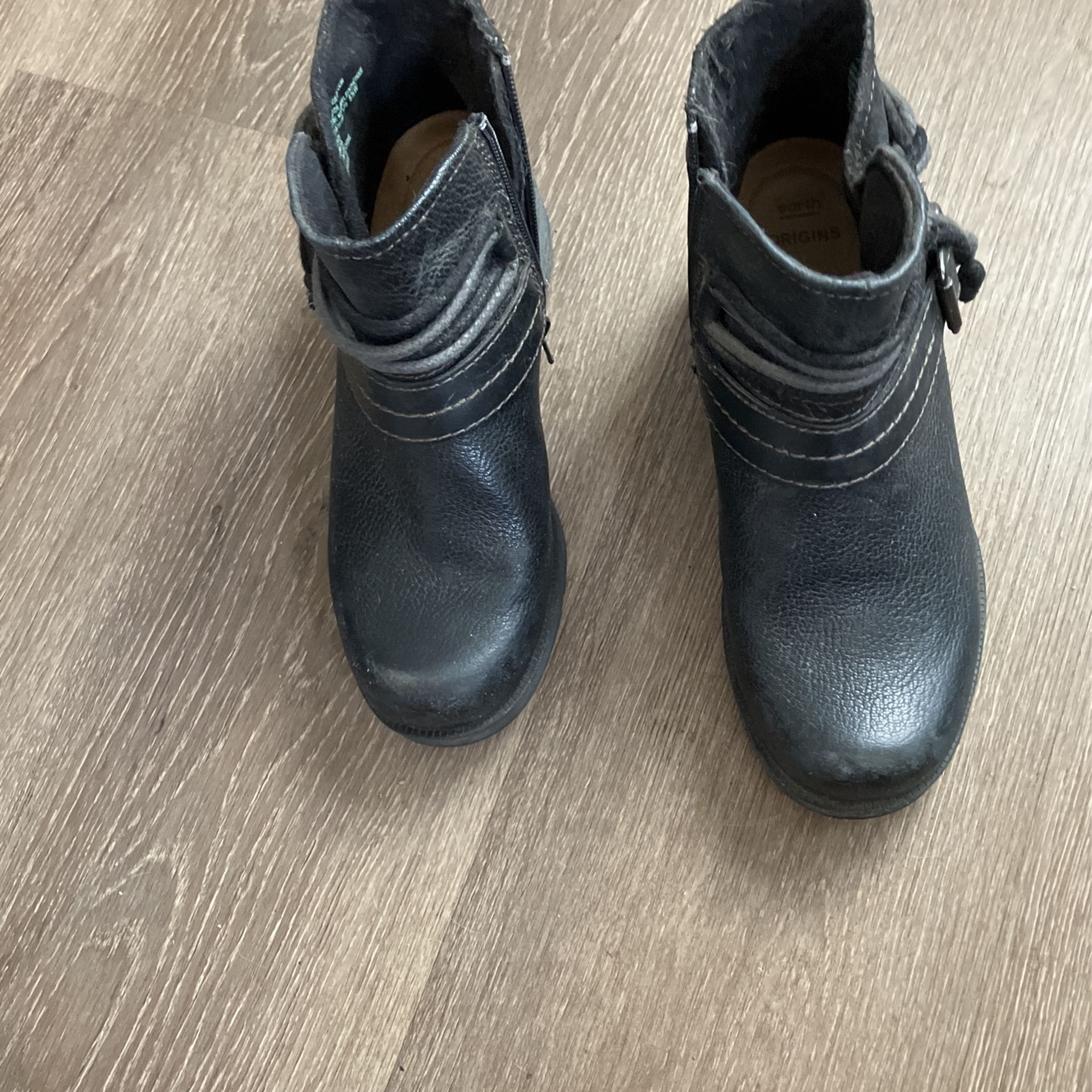 Women’s Black Hiking Boots