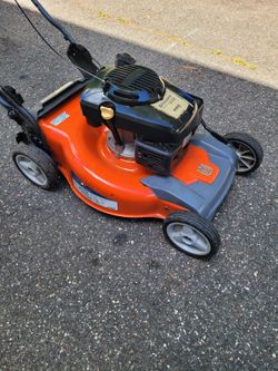 Lawnmower Husqvarna Heavy Duty Self Propelled