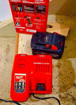 Milwaukee M18 XC8.0 Battery and Rapid Charger