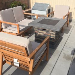 Couch And Chairs 