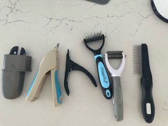 Pet nail clippers