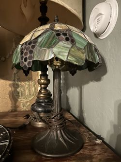 Grapevine Stain glass Lamp