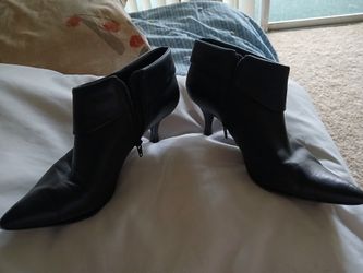 Black Short Heeled Dress Boots