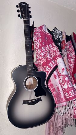 Taylor Guitar