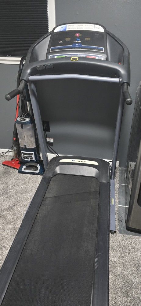 Merit Treadmill
