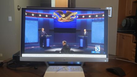 HP Pavilion 22W HI DEF LED BACKLIT SCREEN (21 inches)