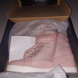 WOMENS SIZE 10W TORRID 4F BLUSH WEDGE SNEAKERS NEW IN BOX 