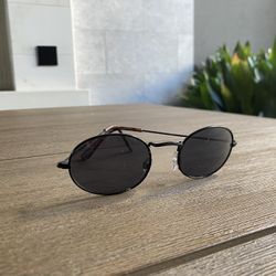 Small Round Black Sunglasses – Retro Style