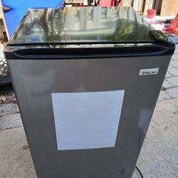 Magic Chef Refrigerator