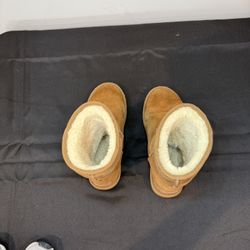 Ugg boot size 7