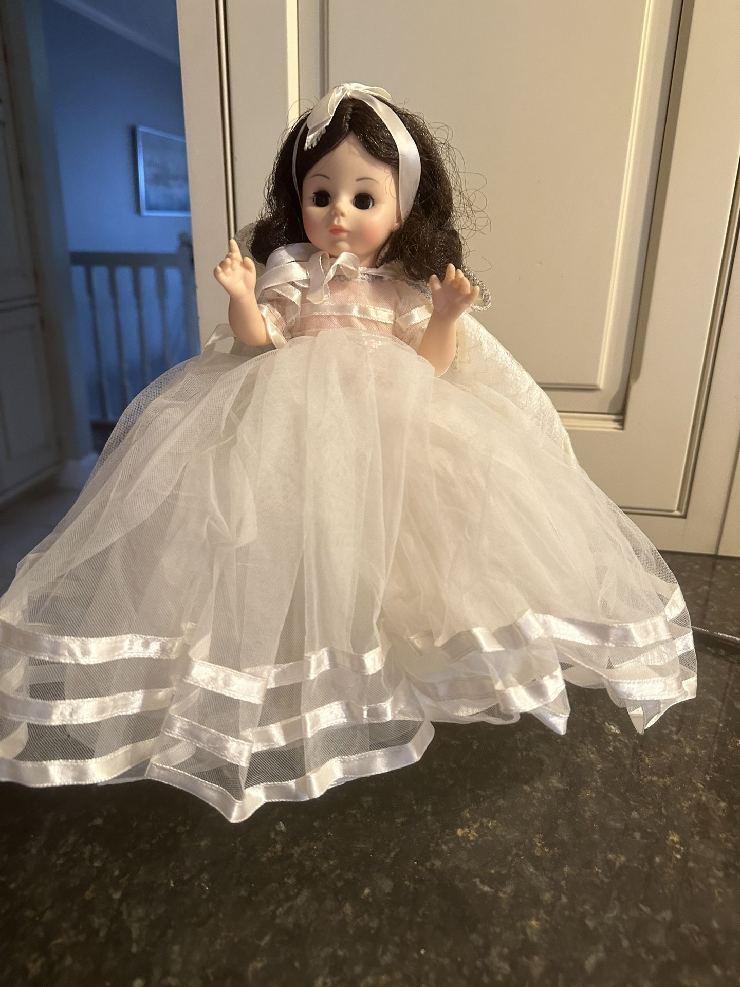 Snow White By Madame Alexander