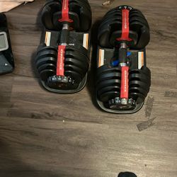 52.5 Lb Bow flex Adjustable Dumbbells 