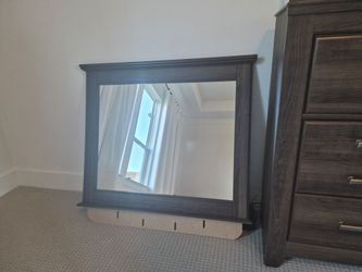 Wooden Drawer with Mirror