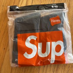 Supreme X Hanes Socks 