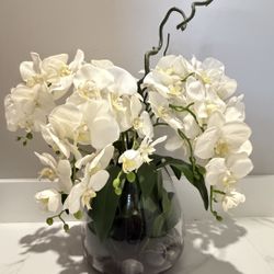 Glass Flower arrangement 