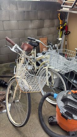 2 Bikes