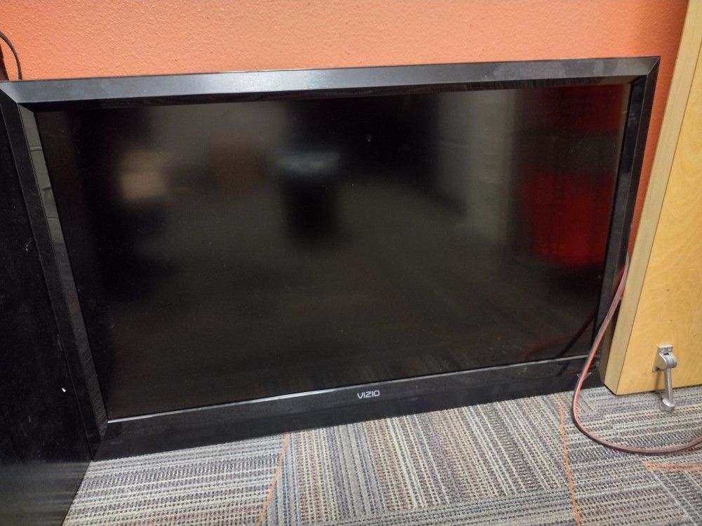 45" Vizio Tv