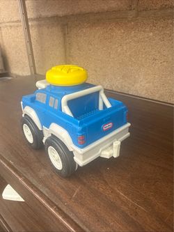 Little tikes car