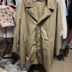 Trench Coat 1116 Airport Dr Universal Lg.Xl New Never Worn 