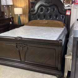 Queen size headboard, footboard and rails 1199 at your grab and go brand new